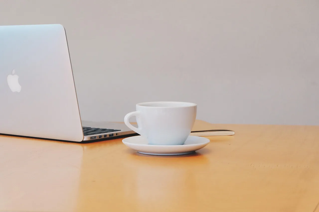 macbook, laptop, computer, technology, desk, office, business, coffee, cup, brown business, brown computer, brown office, brown technology, brown coffee, brown laptop, brown desk, coffee cup, brown company, brown cup